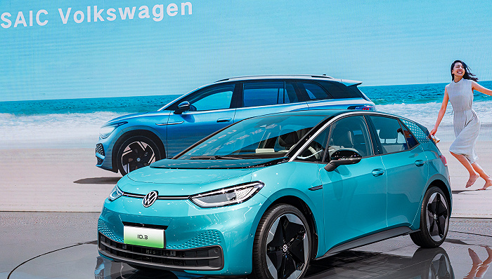 净值两周内回吐40%以上。曾经的“公募一哥”任宋泽后来怎么了？