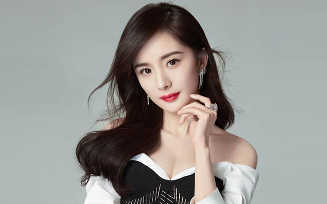 贝克汉姆的第二个儿子罗密欧庆祝了他的21岁生日。