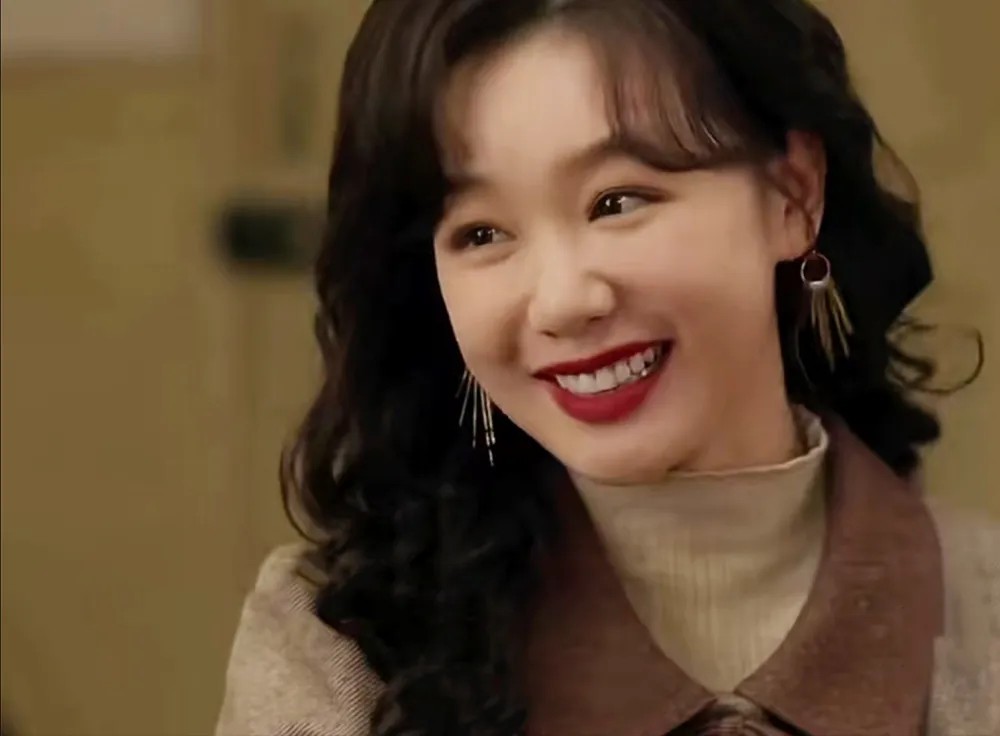 林依轮妻子西华：低调奢华生活背后的智慧与爱情秘籍