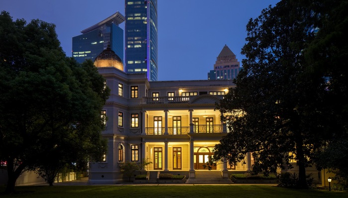 《哪吒2》闯香江：一场发行商博弈背后的港片生态变迁