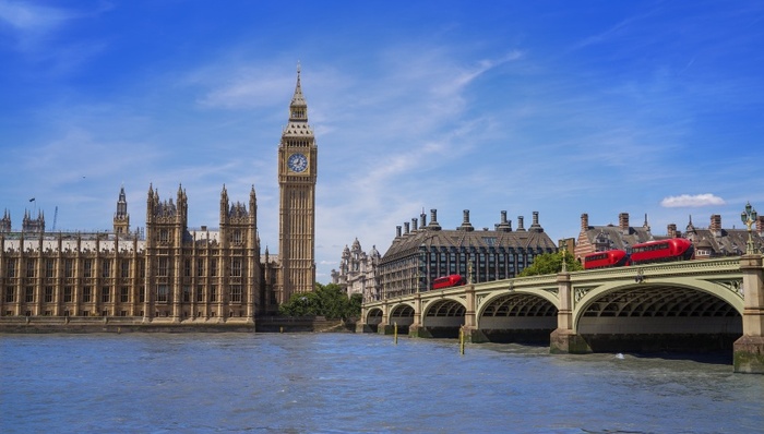 综艺市场的沉闷新常态：挑战与破局