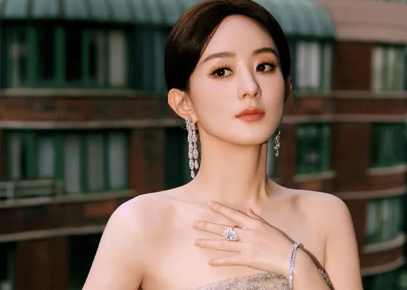 SNH48成员周诗雨发长文宣布与丝芭解约！已正式委托律师处理