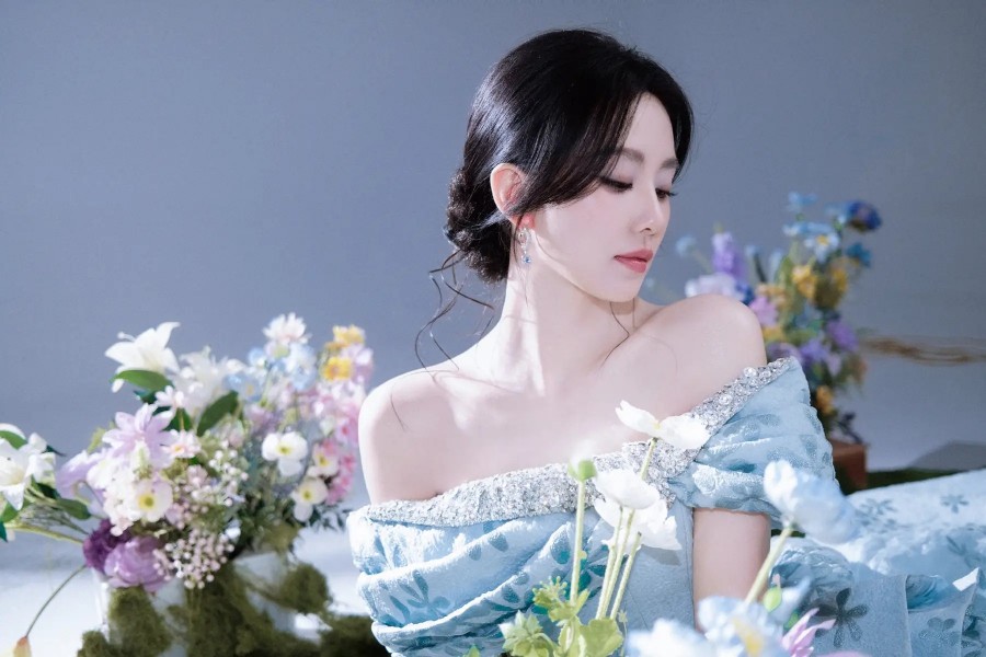 TVB三小花姚焯菲詹天文钟柔美现身广州！现场粉丝挤爆！为音乐会造势！