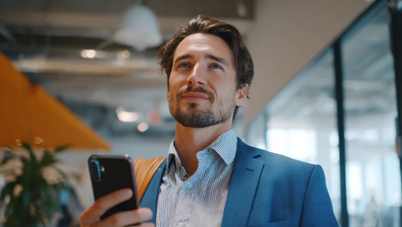 省际发展差异：人均GDP与人均收入视角下的“富”与“穷”