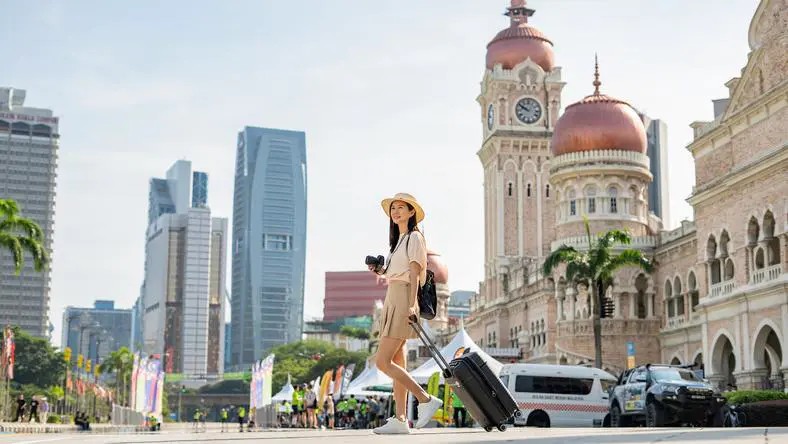 昨夜，无数一级投资人无眠：人形机器人第一股易主