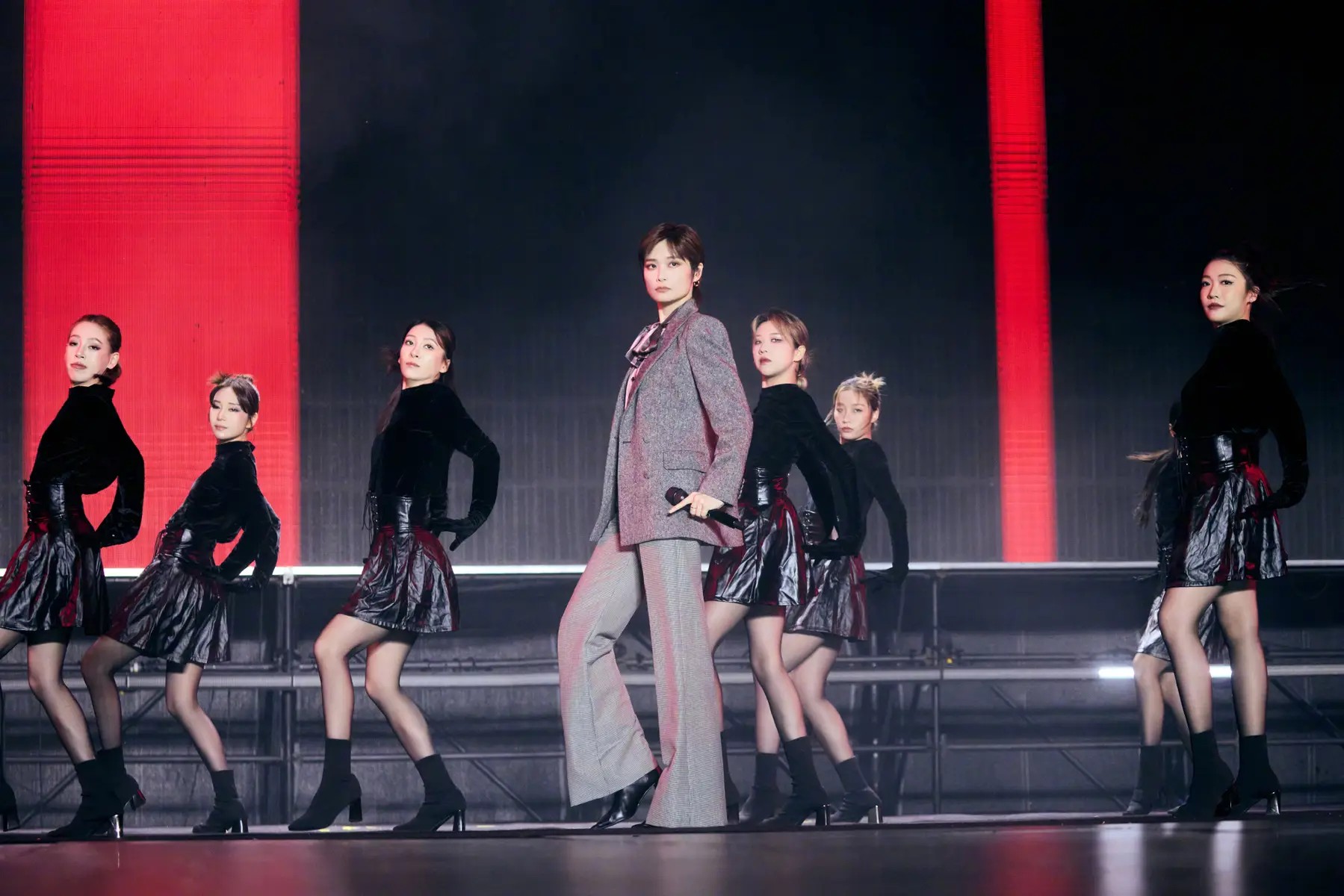 德国一当选市长遇袭生命垂危 总理默茨强烈谴责