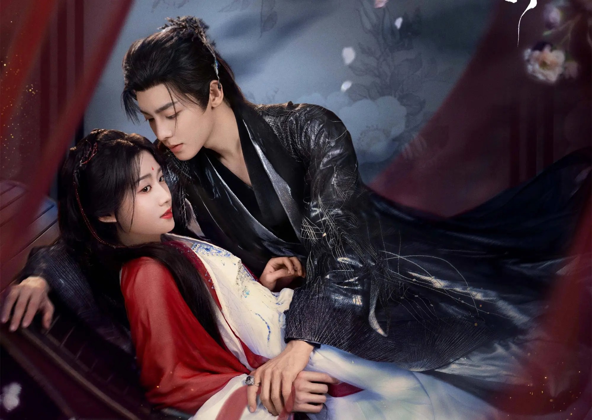 两名中国游客在马来西亚失联，友人称失联男子手机定位在海里，警方搜救持续