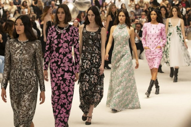 没有手抖，也可能是帕金森？