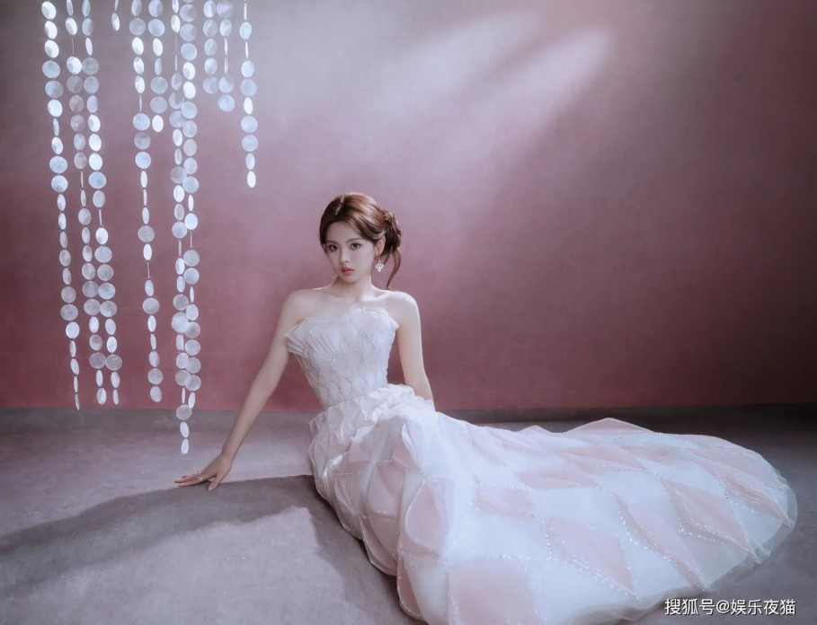 爱泼斯坦案文件解密：美国两党“极限撕扯”的政治缩影