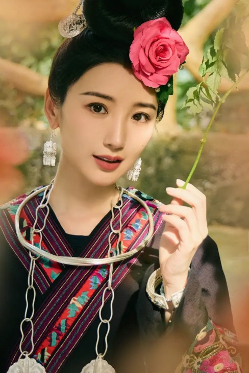 言承旭上海演唱会挂“流星项链”：一场跨越剧集与生死的双重告别