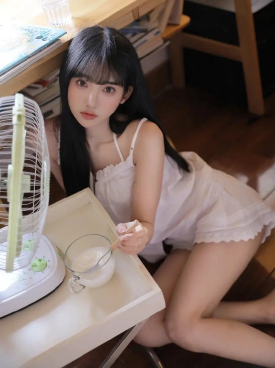 “自住+投资”双需求下，上海江景盘低姿态入市，50万认筹金背后的楼市新信号