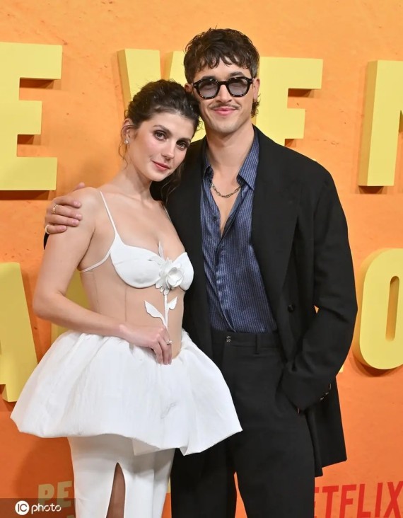 从建筑师到男护理员：他用115天，把“转型”活成一场双向治愈  