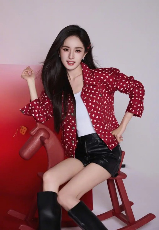 香港知名男星突然暴瘦，脸颊凹陷脖子前倾，与以往形象判若两人