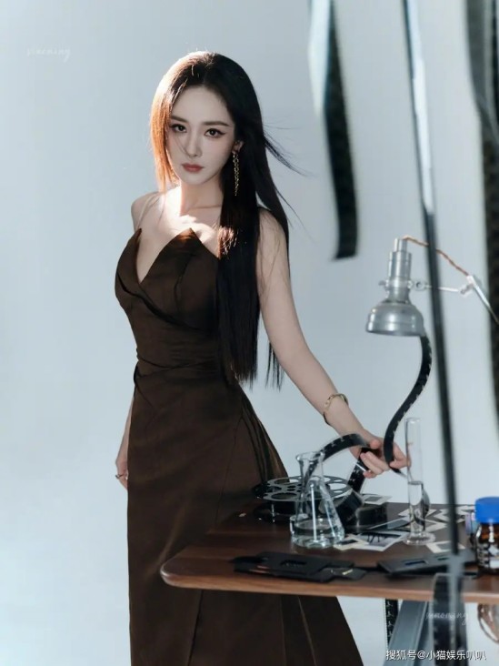 张兰晒小宝贝睁眼照片，喜当奶奶唱好日子，给马筱梅准备大红包