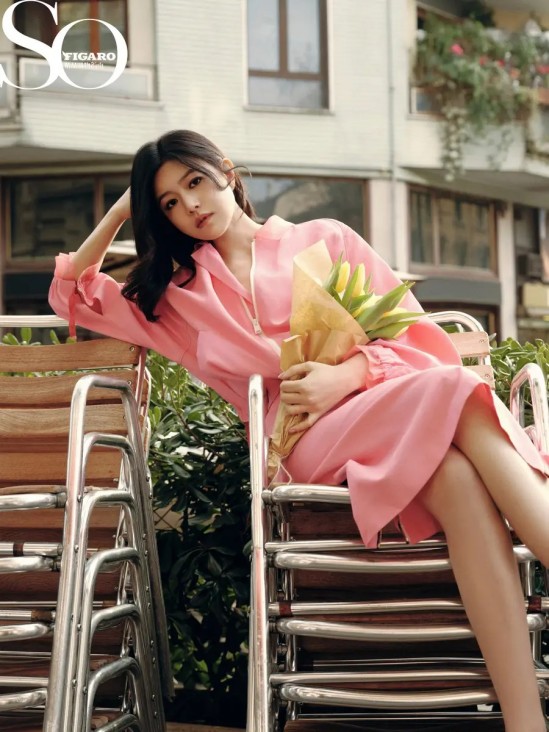 《寻秦记》剧版大结局！古天乐观看后罕见落泪！宣萱拍肩膀安慰！